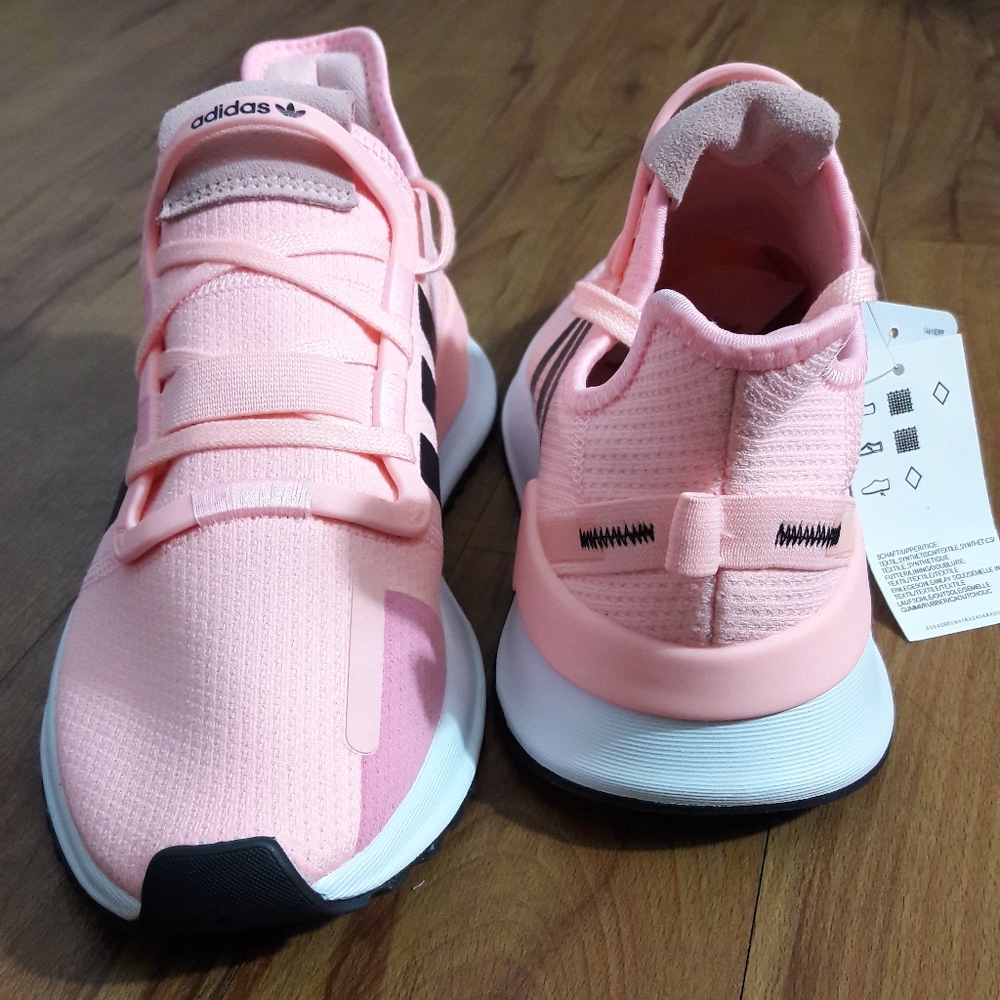 🌺FINAL PRICE DROP🌺Adidas U_Path Running Sneaker - Picture 4 of 16